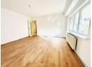 Apartament proaspat renovat NEmobilat zona Interservisan